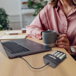 Energizer NiMH Battery Charger USB 4 AA/AAA 4 Batteries AA / HR06 10 Energizer NiMH Battery Charger USB 4 AA/AAA 4 Batteries AA / HR06 -Outdoor Camping Store k4fb1fbe8b595e8d50bc5568109aa2833