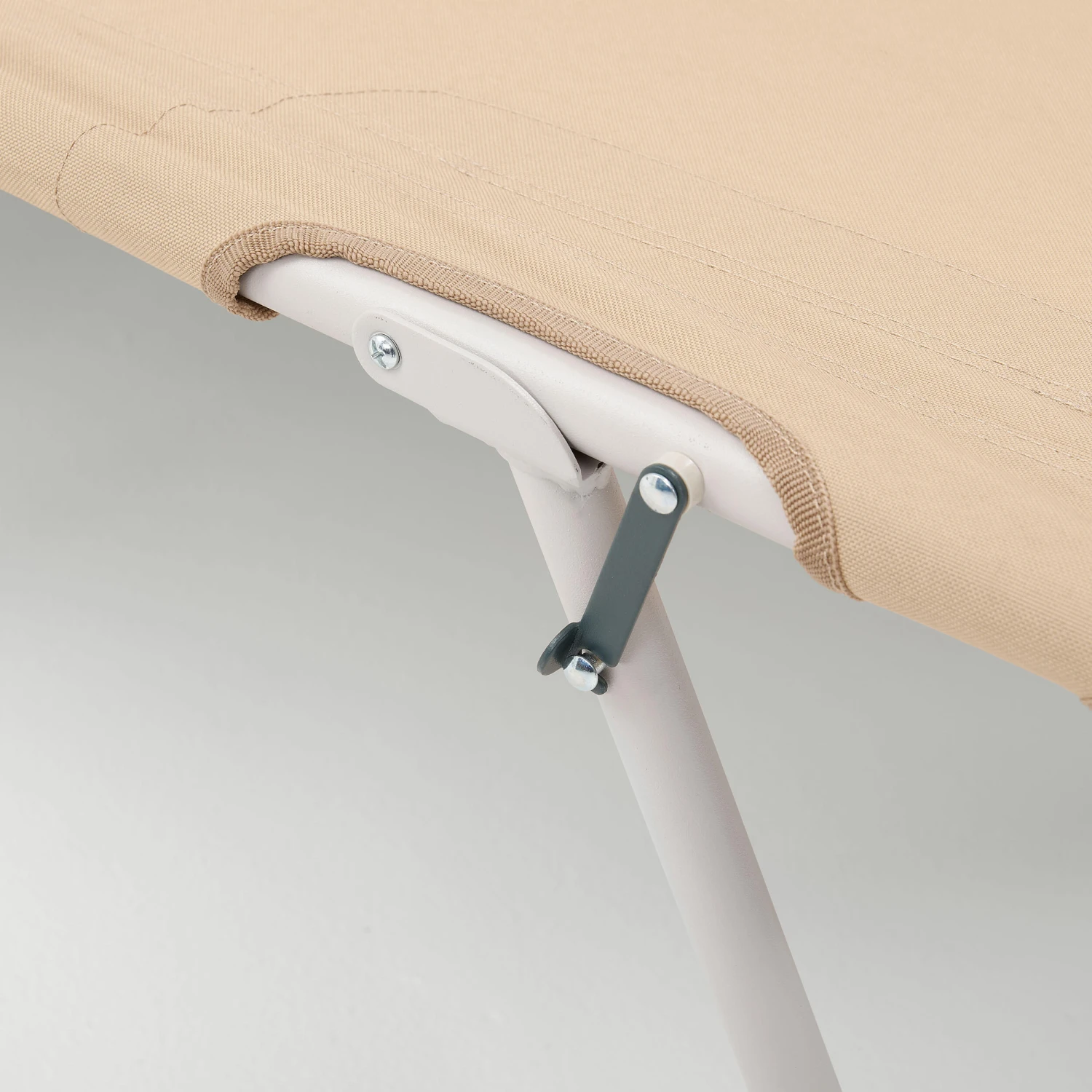 Quechua CAMP BED FOR CAMPING - DOUBLE CAMP BED SECOND 130 CM 7 Quechua CAMP BED FOR CAMPING - DOUBLE CAMP BED SECOND 130 CM - Image 7