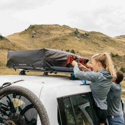 Quechua INFLATABLE ROOF TENT MH900 FRESH & BLACK 2 PERSON -Outdoor Camping Store k8b61285b0f08a326abaefff045d25467