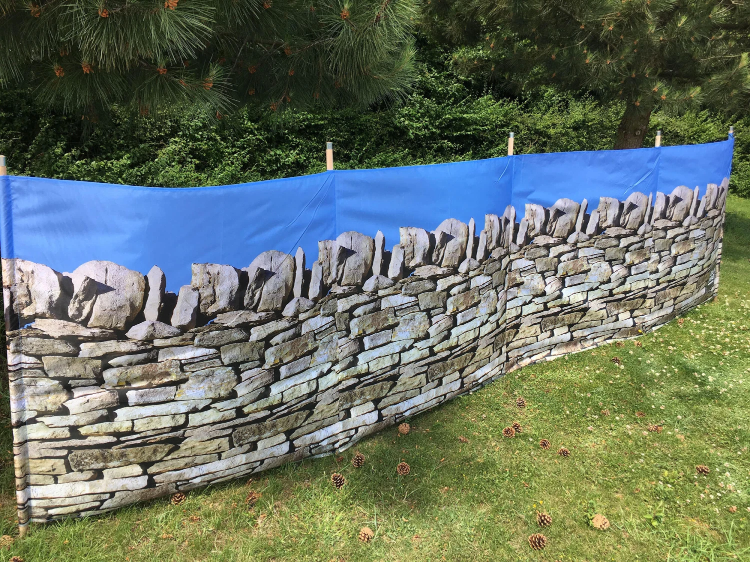 OLPRO Stone Wall 5 Pole Wooden Windbreak 2 OLPRO Stone Wall 5 Pole Wooden Windbreak - Image 2