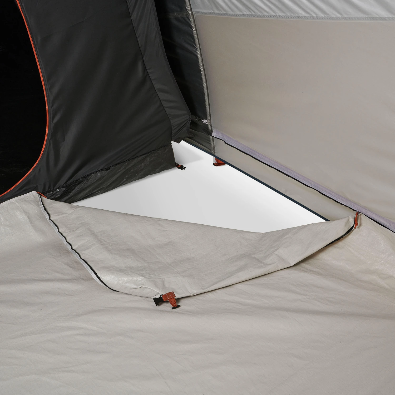 Quechua 4 Man Inflatable Blackout Tent 17 Quechua 4 Man Inflatable Blackout Tent - Image 17